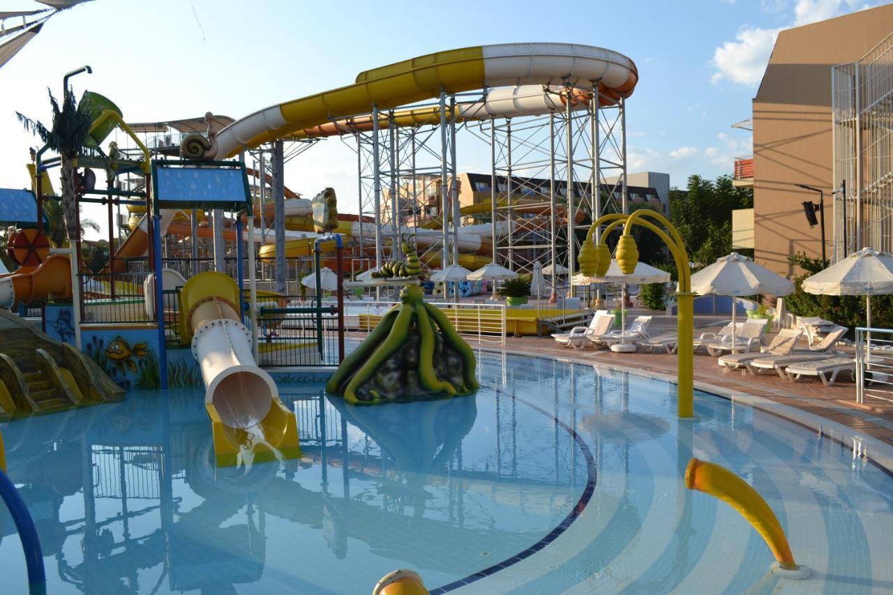 Hotel Pegasos World Side Exterior foto